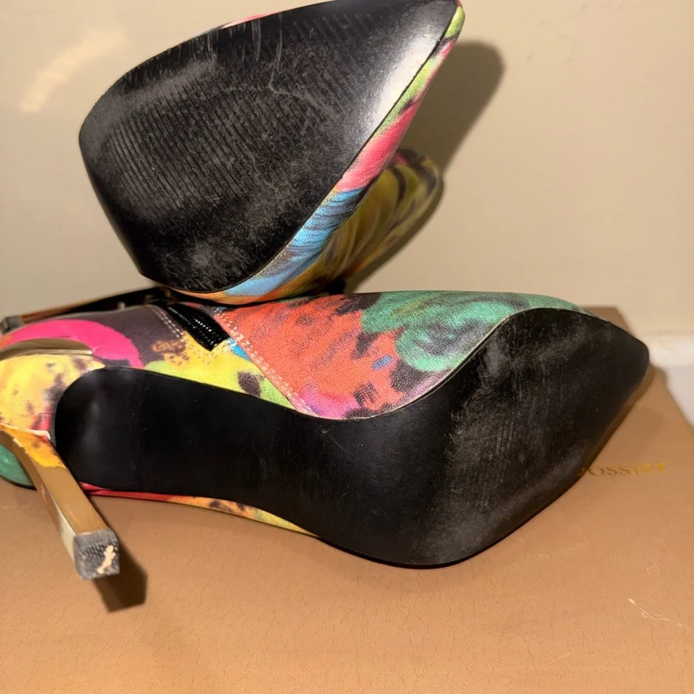 Privileged Floral Ankle Booties - Picture 3 of 5